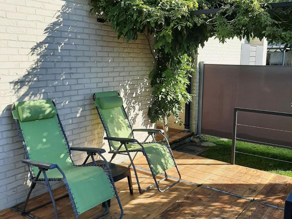 In With Terrace Garden Barbecue *
